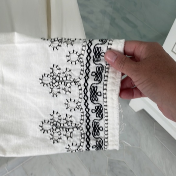 Zara size Medium embroidered tunic in great condition. - Picture 5 of 5